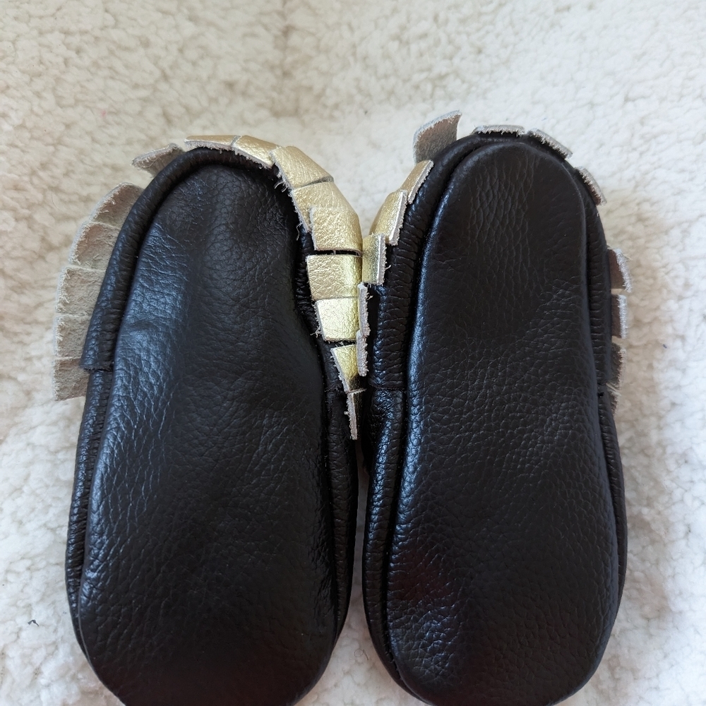Baby Girl Leather Moccasin Shoes Black and Gold 6-12m 12-18m - Picture 9 of 9